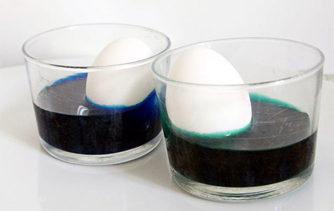 Easter-Eggs-7-Keep-Adding-Water-to-the-Color-1