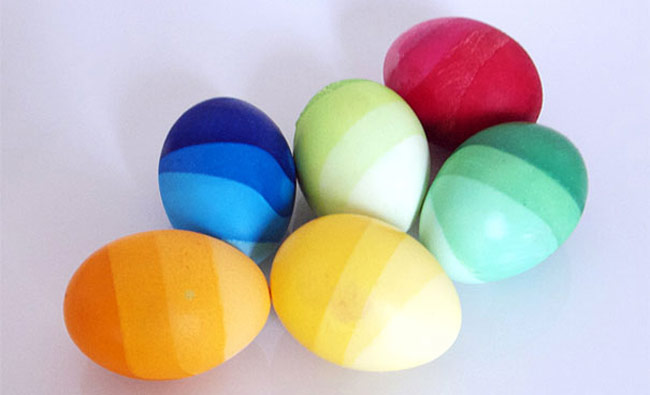 Easter-Eggs-7-Keep-Adding-Water-to-the-Color-2