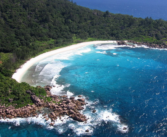Anse Cocos-Seychelles-hidden-beaches-8-travel-great-atmosphere