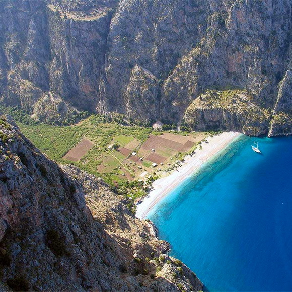 Butterfly-Valley-Turkey-hidden-beaches-9-travel-great-atmosphere