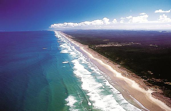 greatest-beaches-in-the-world-8-nature-landscapes-great-atmosphere