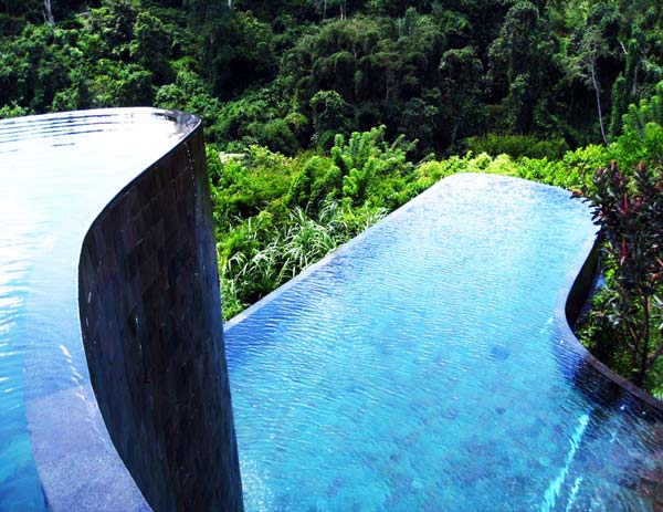 Impressive-pools-in-tropical-forest-1-great-atmosphere