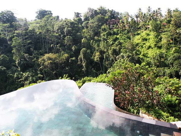 Impressive-pools-in-tropical-forest-7-Indonesia-Bali