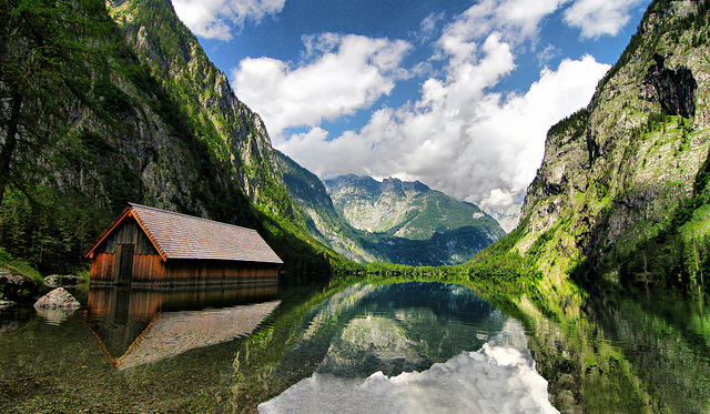 Konigsee-Lake-great-atmosphere-travel-destination-beautiful
