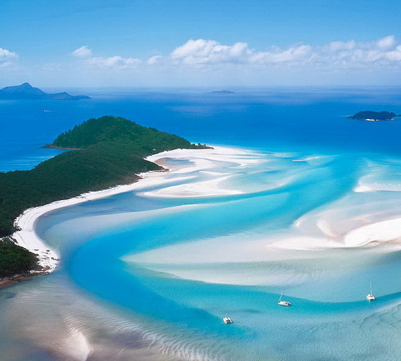 Whitehaven-Beach-Australia-hidden-beaches-4-travel-great-atmosphere